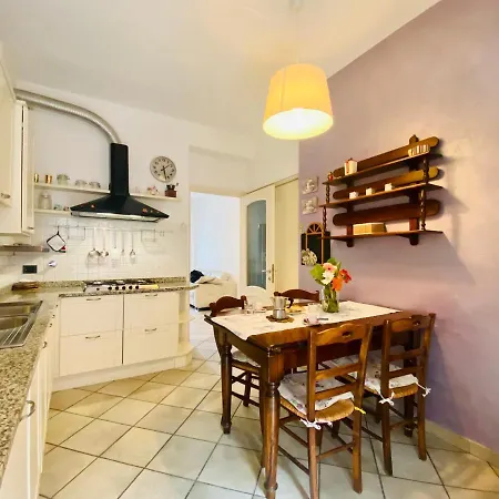 Casa Leon Finale Ligure